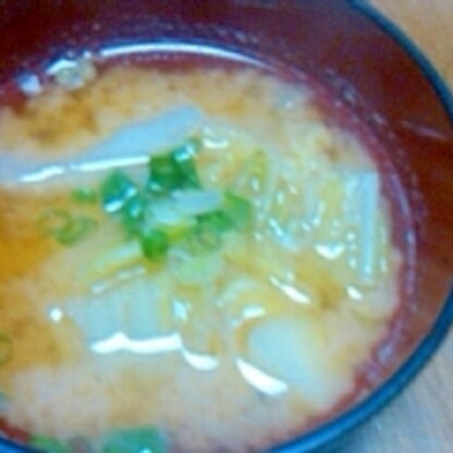 じゃがいもと白菜のお味噌汁